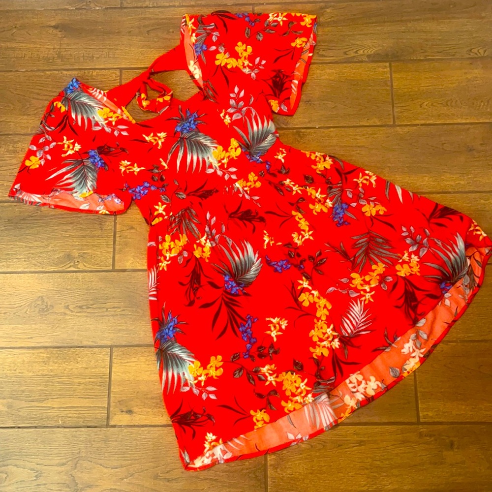 2/$25 or 3/$30….NWT…Red tropical print dress